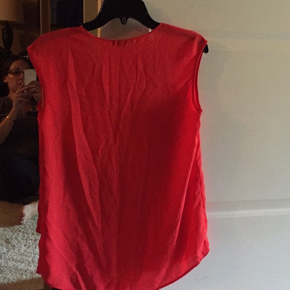 Top - Picture 2 of 2